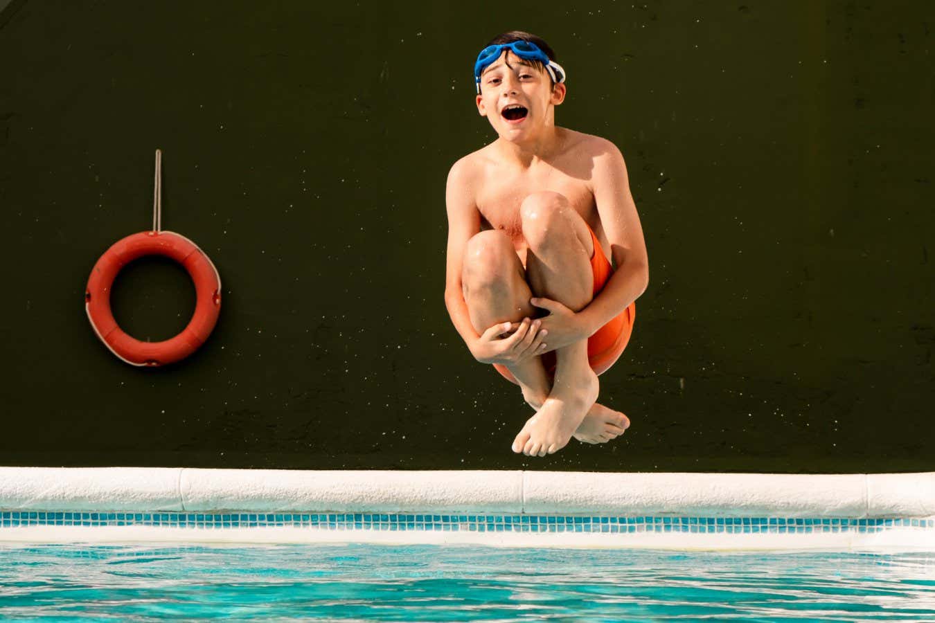 How to make the biggest splash in a pool, according to science