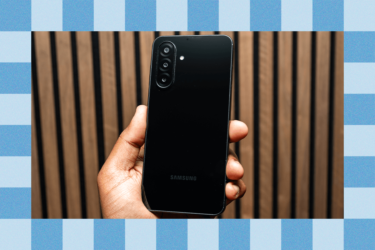 Samsung Galaxy A26 and Galaxy A36 Review: Fine but Dull Budget Phones