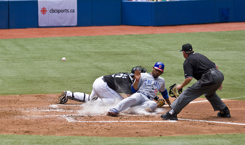 Seiya Suzuki’s Late Single Lifts Cubs Over Pirates 3-1 in Crucial Win